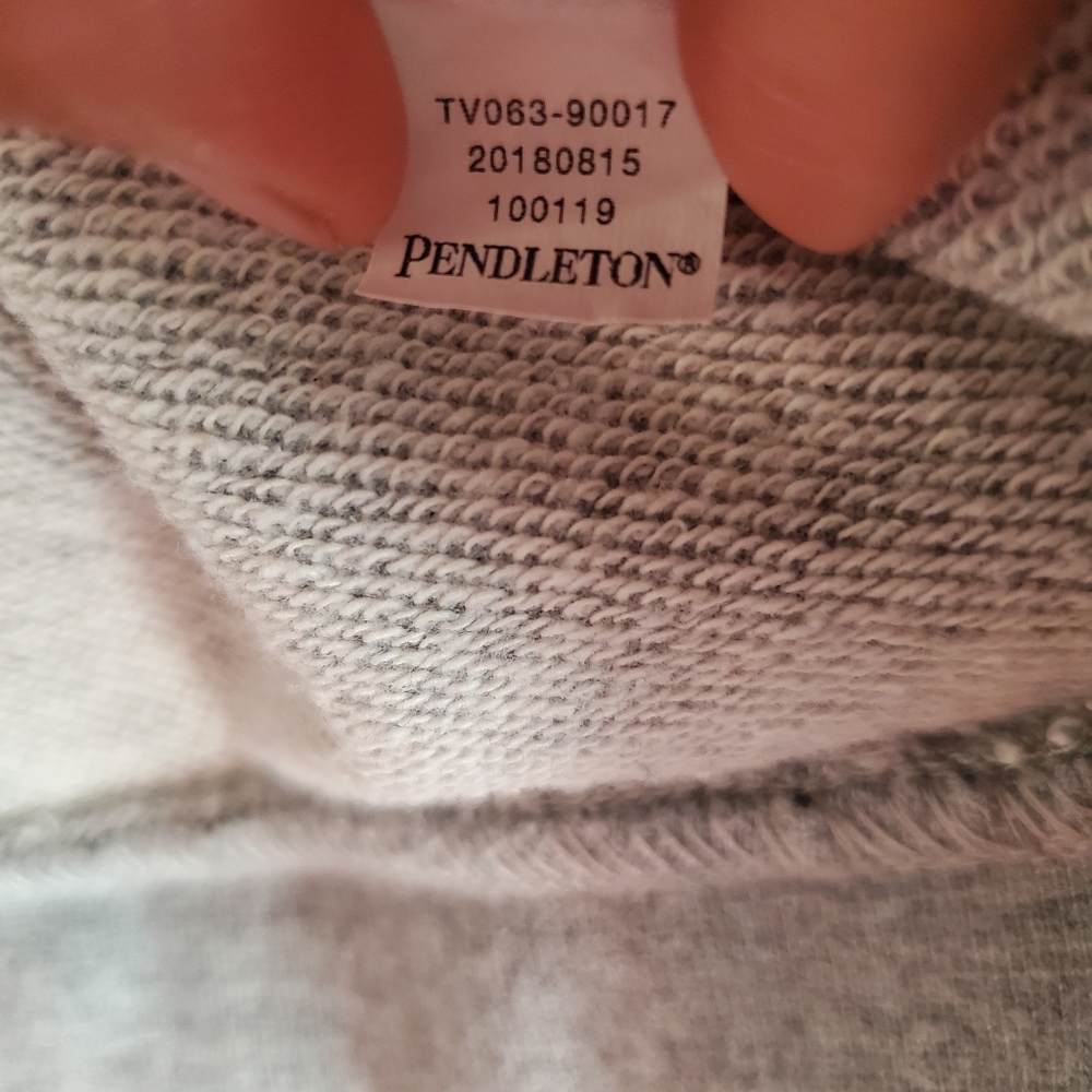 Pendleton Crew Neck Sweatshirt Size Medium. - image 7